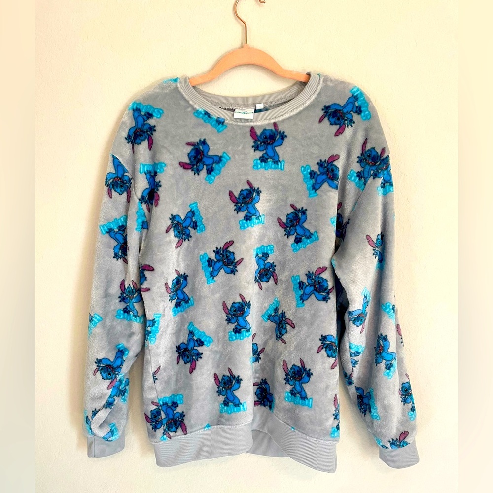 Disney crew neck